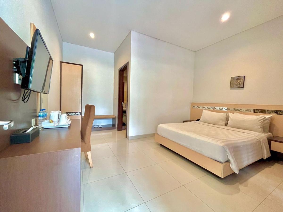 Lembah Permai Resort Sindanglaya Exteriör bild