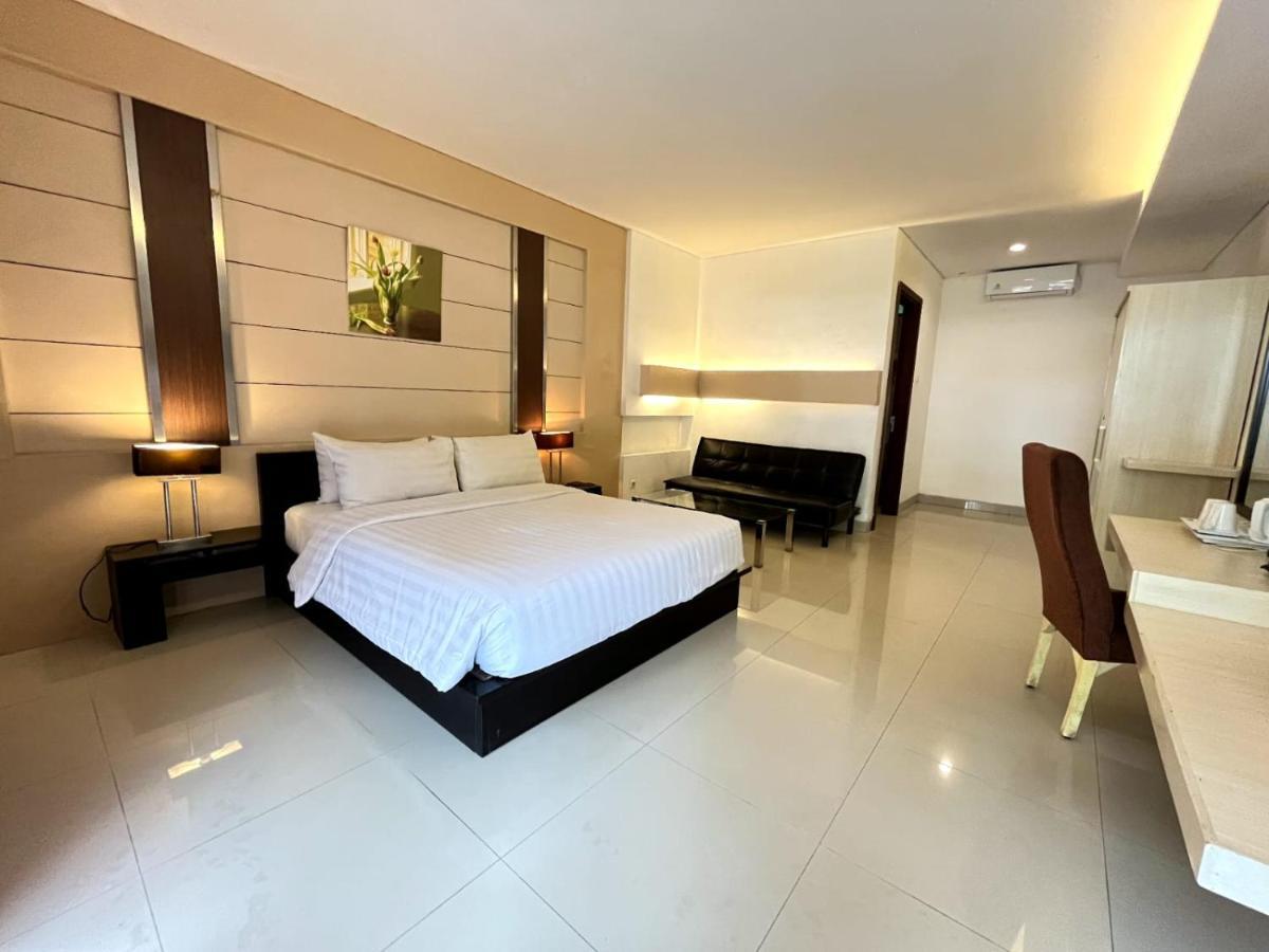 Lembah Permai Resort Sindanglaya Exteriör bild