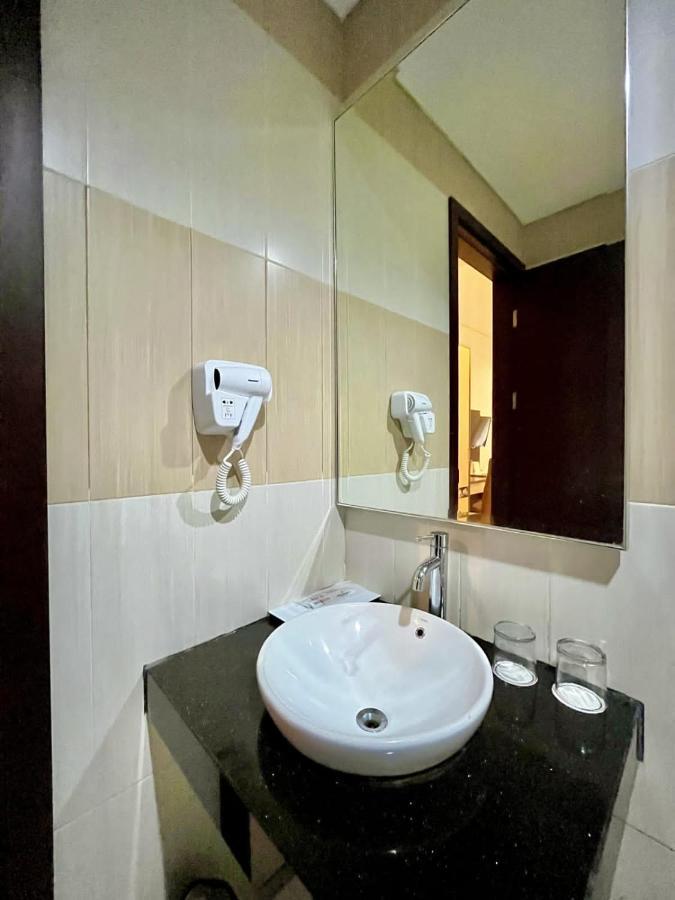 Lembah Permai Resort Sindanglaya Exteriör bild